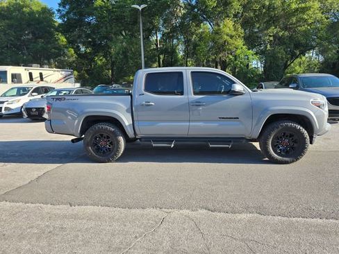 Used 2021 Toyota Tacoma TRD Sport RWD image 3
