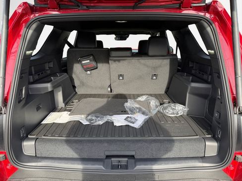 Certified 2025 Toyota 4Runner TRD Off-Road Premium image 26