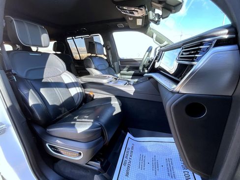 Certified 2024 Jeep Grand Wagoneer Series II w/ Quick Order Packagew 28T image 8