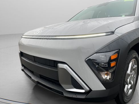 New 2026 Hyundai Kona SE FWD image 5