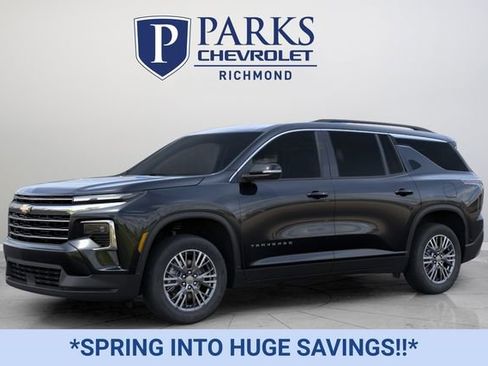 New 2026 Chevrolet Traverse LT image 2