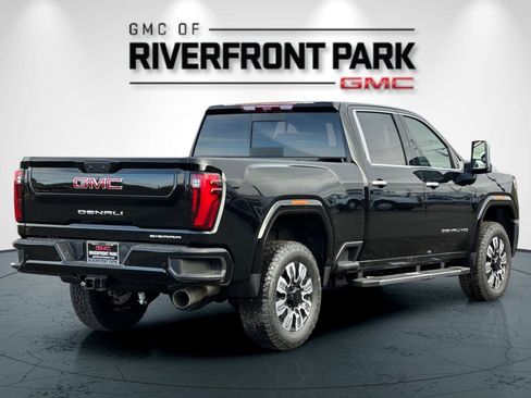New 2026 GMC Sierra 2500 Denali w/ Denali Reserve Package image 3