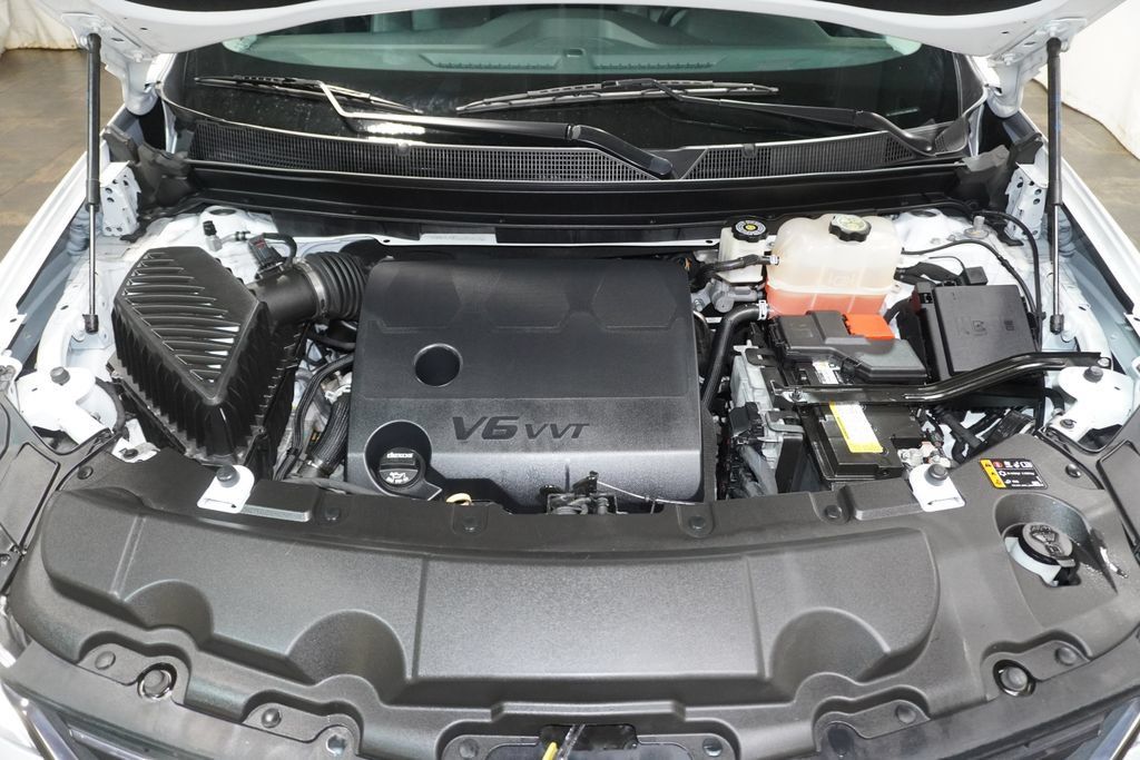 Used 2020 Chevrolet Traverse RS FWD image 12