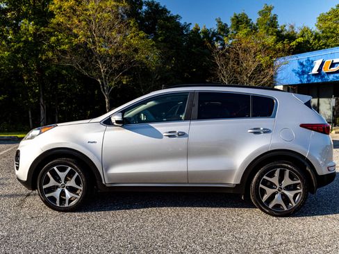 Used 2018 Kia Sportage SX image 3