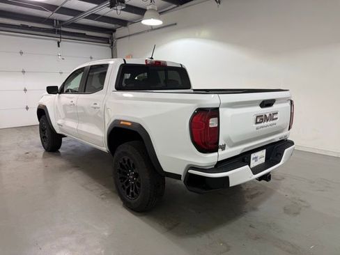 New 2026 GMC Canyon Elevation w/ Convenience Package image 4