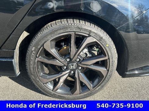 Used 2018 Honda Civic Sport image 33