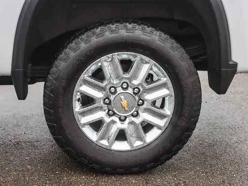 Used 2024 Chevrolet Silverado 2500 High Country w/ Technology Package image 19