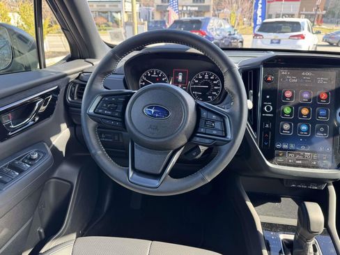 Used 2025 Subaru Forester Limited AWD/4WD image 13