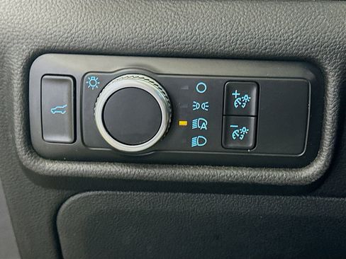 Used 2020 Ford Explorer 2WD w/ Class III Trailer Tow Package image 17