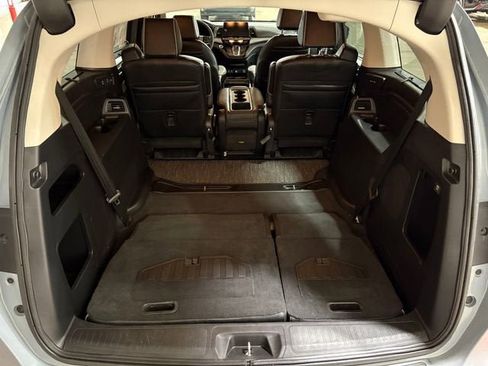 Used 2025 Honda Odyssey Touring image 5