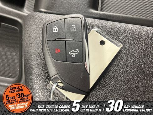 Used 2025 Chevrolet Silverado 1500 W/T image 31