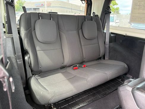 Used 2023 Jeep Wrangler Sport AWD/4WD image 11