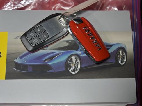 Used 2018 Ferrari 488 Spider image 59