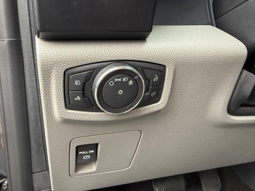 Used 2016 Ford F150 XL w/ Equipment Group 101A Mid RWD image 17