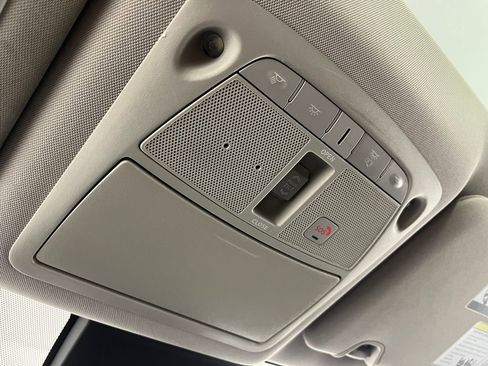 Used 2017 Nissan Rogue SL w/ SL Premium Package image 26