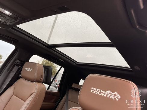 Used 2023 Chevrolet Tahoe High Country w/ Advanced Technology Package image 24