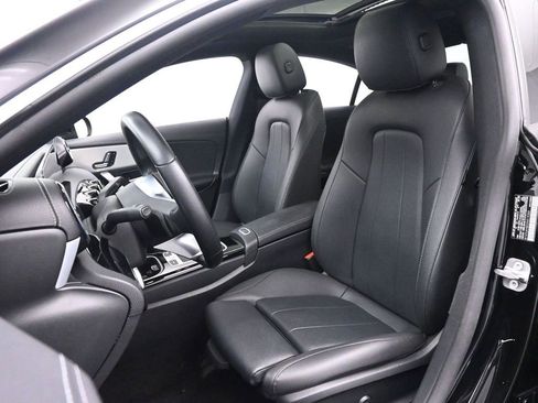 Used 2025 Mercedes-Benz CLA 250 4MATIC image 13