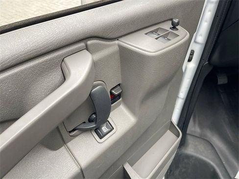 Certified 2024 GMC Savana 2500 w/ Driver Convenience Package image 20