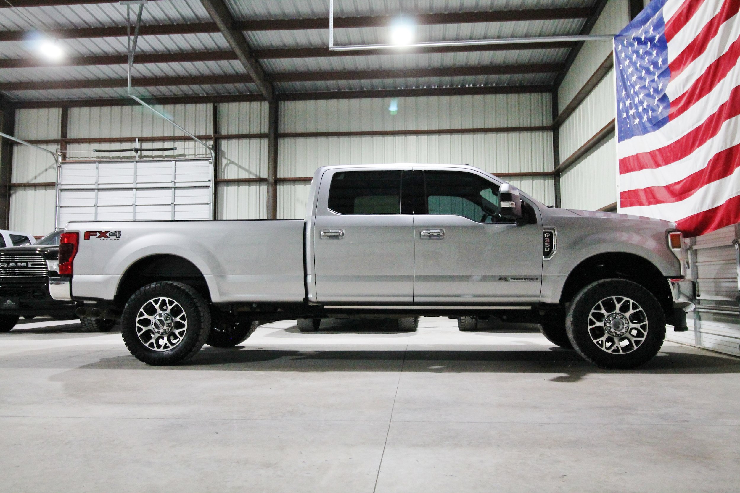 Used 2021 Ford F350 Lariat w/ Lariat Ultimate Package AWD/4WD image 14