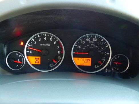 Used 2019 Nissan Frontier SL image 29