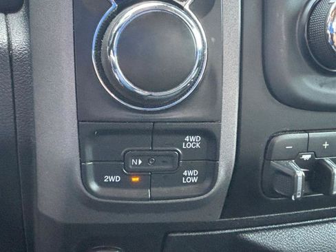 Used 2015 RAM 1500 Express AWD/4WD image 16
