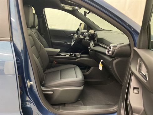 New 2026 Chevrolet Equinox LT w/ Convenience Package II AWD/4WD image 15