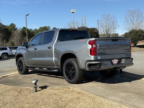 Used 2025 Chevrolet Silverado 1500 Custom w/ Turbomax Blackout Package image 5