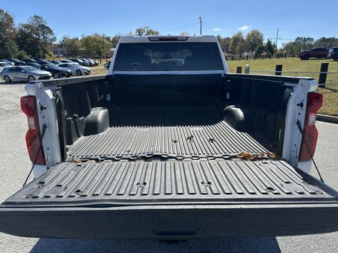 Used 2024 Chevrolet Silverado 2500 LT image 18