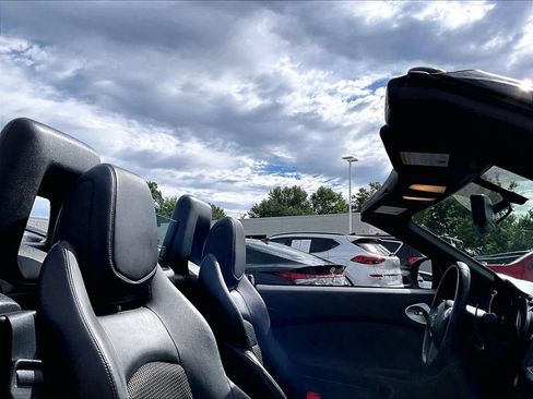 Used 2016 Nissan 370Z Touring Sport RWD image 23