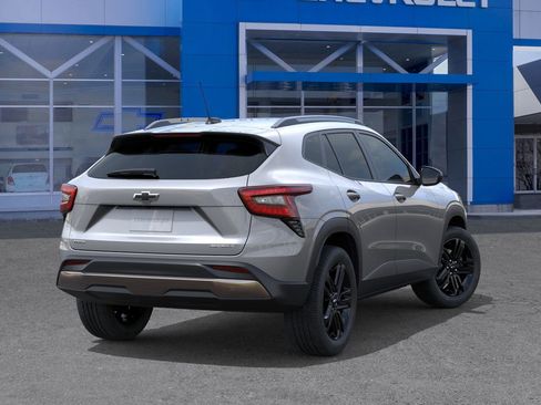 New 2026 Chevrolet Trax ACTIV w/ Sunroof Package image 4