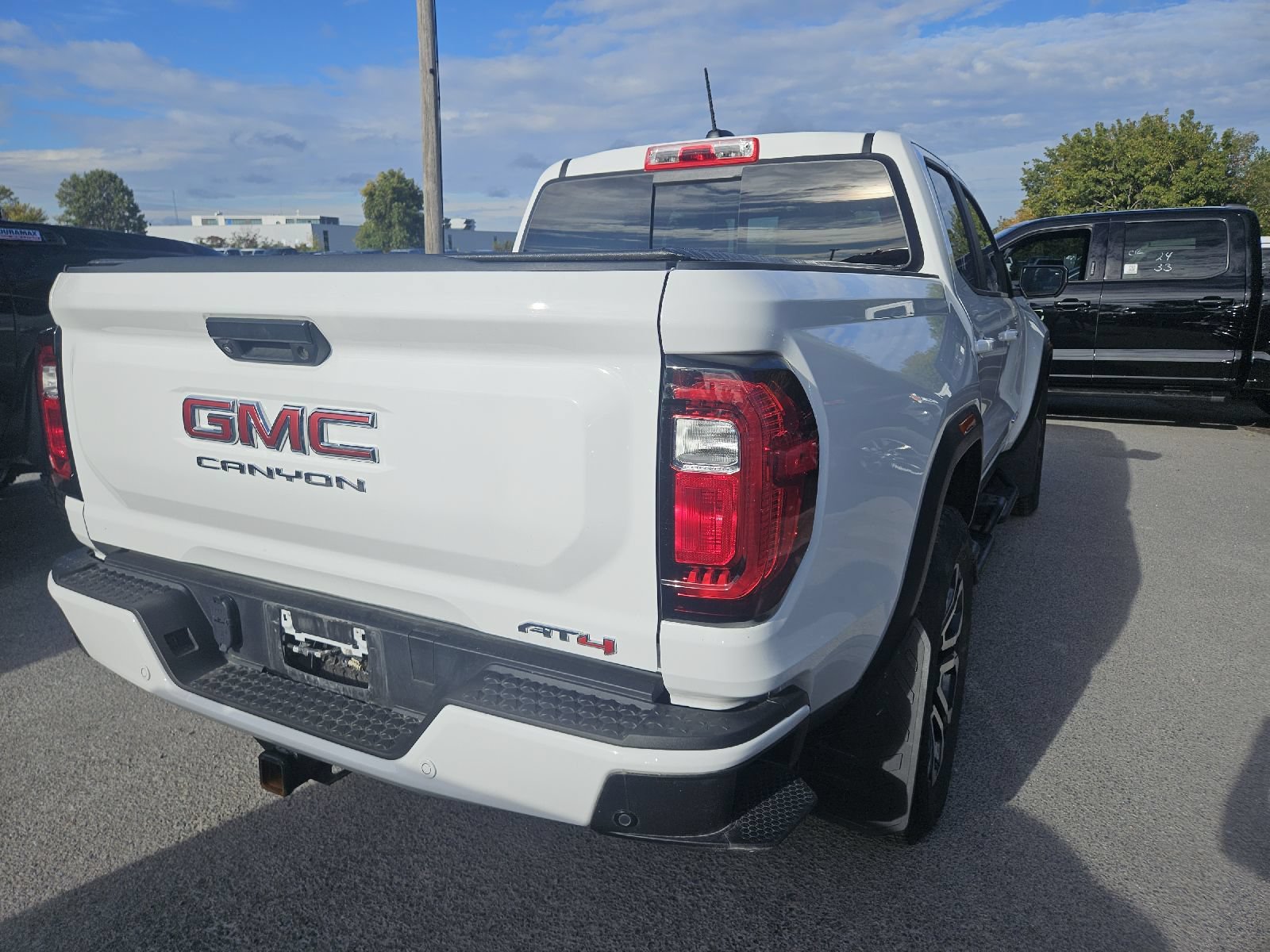 Used 2024 GMC Canyon AT4 w/ Technology Package AWD/4WD image 3