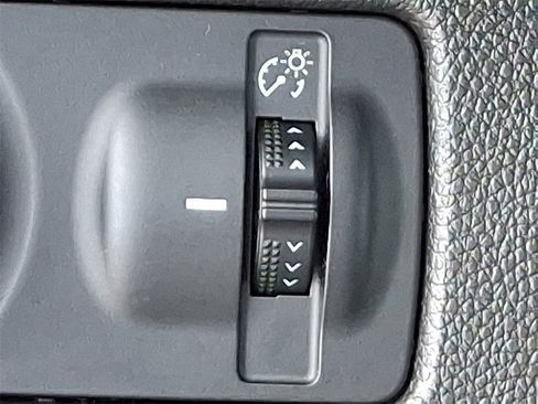 Used 2018 Chevrolet Spark LS image 25