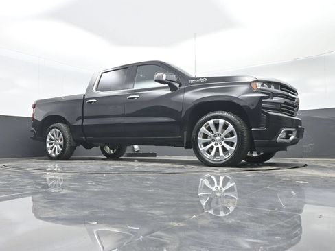 Used 2020 Chevrolet Silverado 1500 High Country w/ Technology Package AWD/4WD image 41