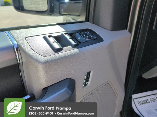 Used 2018 Ford F150 XLT w/ Equipment Group 302A Luxury AWD/4WD image 11