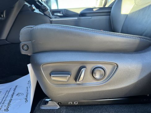 Used 2025 Toyota Land Cruiser image 11