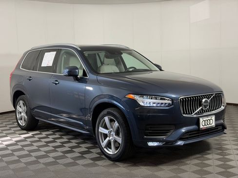 Used 2022 Volvo XC90 T5 Momentum w/ Advanced Package AWD/4WD image 7