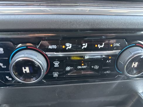 Used 2024 Chevrolet Silverado 1500 LTZ w/ Z71 Off-Road Package image 25