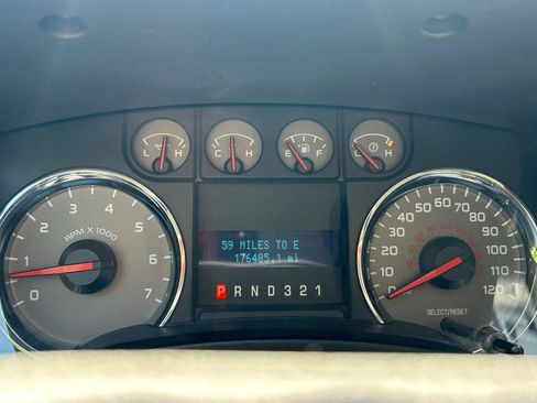 Used 2010 Ford F150 XLT AWD/4WD image 19