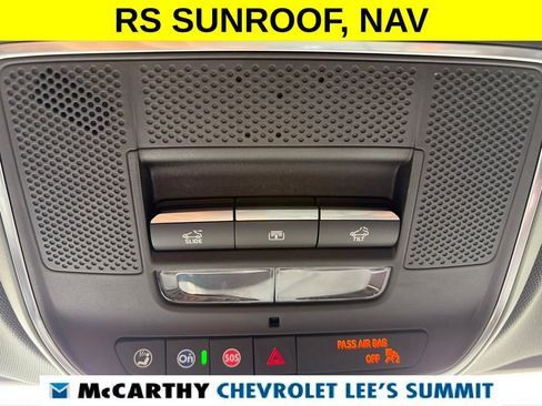 Used 2024 Chevrolet Traverse RS FWD image 24