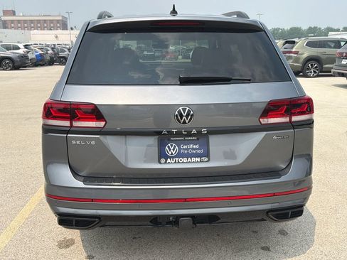 Certified 2023 Volkswagen Atlas SEL R-Line AWD/4WD image 5