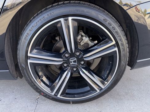Used 2023 Honda Accord Sport image 11
