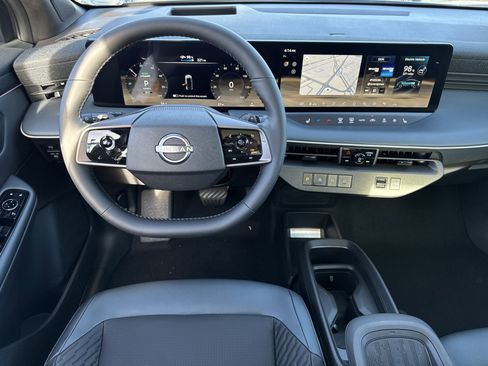 New 2026 Nissan Leaf Platinum+ w/ Cargo Package (Platinum+) image 13