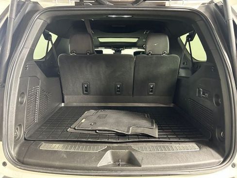 Used 2023 Chevrolet Suburban Premier w/ Advanced Technology Package AWD/4WD image 26