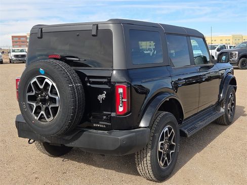 New 2025 Ford Bronco Outer Banks image 5