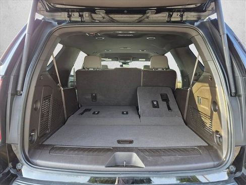 Used 2023 Chevrolet Tahoe LT RWD image 7