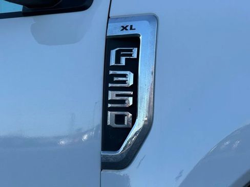 Used 2017 Ford F350 XL image 6