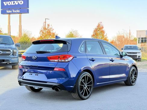 Used 2018 Hyundai Elantra GT Sport image 8