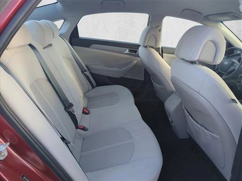 Used 2016 Hyundai Sonata SE image 22