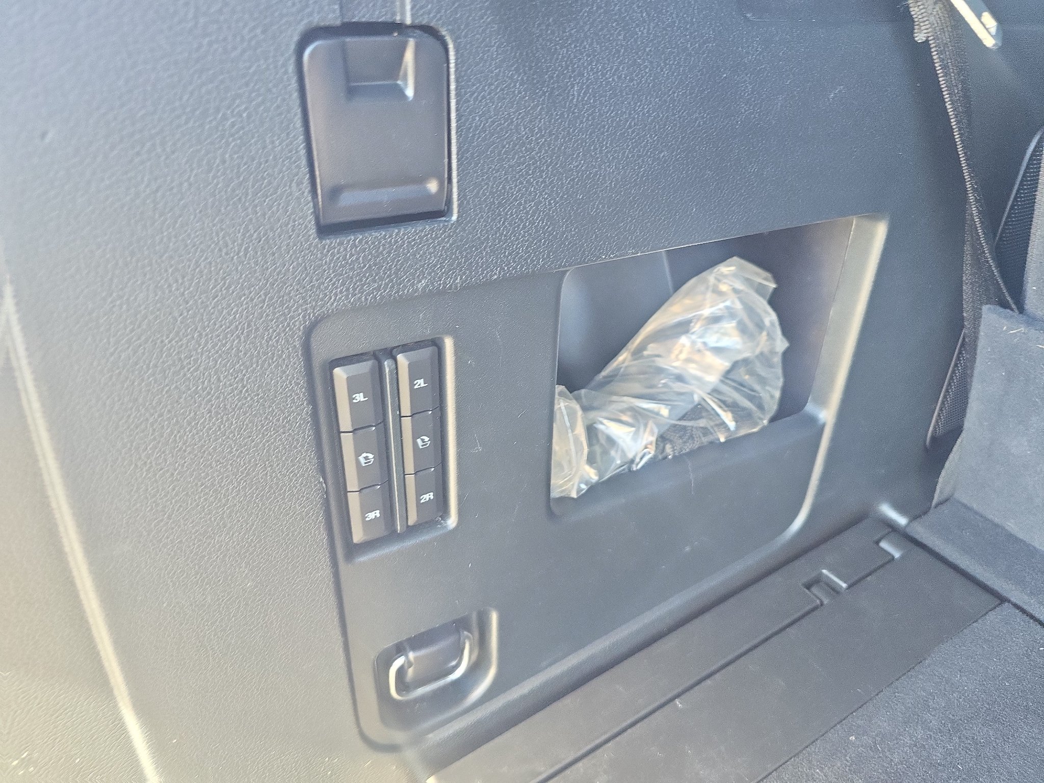 Used 2021 Ford Expedition Limited AWD/4WD image 12