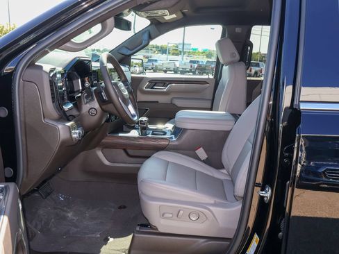 New 2026 GMC Sierra 1500 SLT w/ SLT Premium Plus Package AWD/4WD image 7